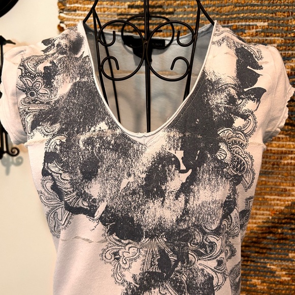 Calvin Klein Stylish Women's Top - Picture 2 of 11